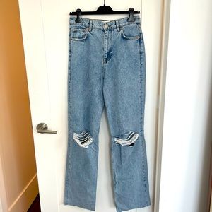 Zara “IT” jeans
